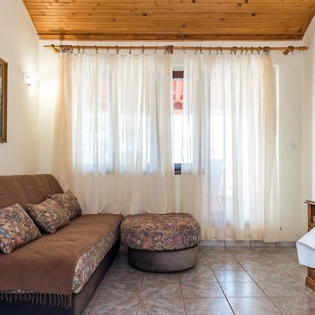 Awesome Apartment In Jadrija With Wifi エクステリア 写真