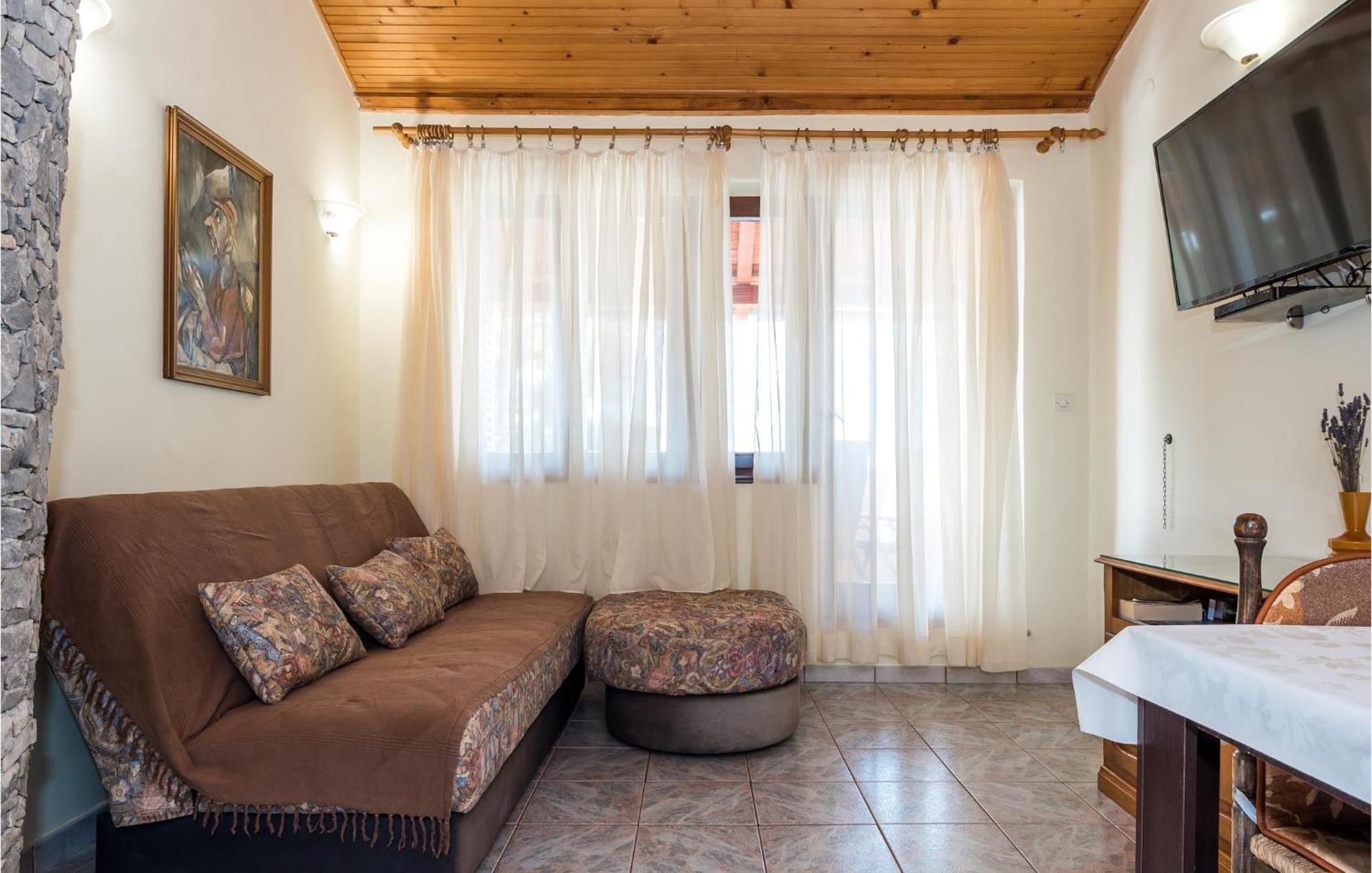 Awesome Apartment In Jadrija With Wifi エクステリア 写真