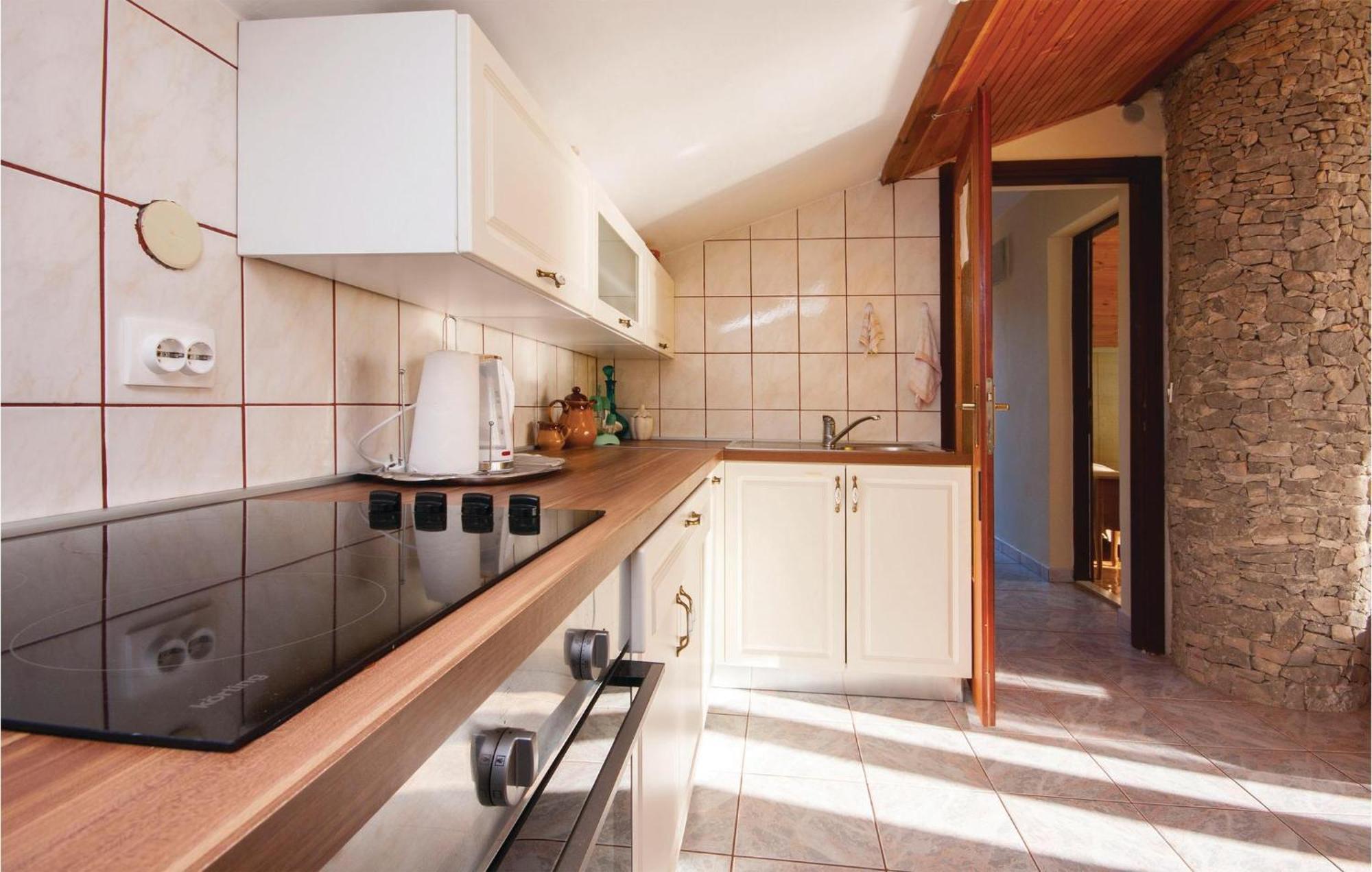 Awesome Apartment In Jadrija With Wifi エクステリア 写真